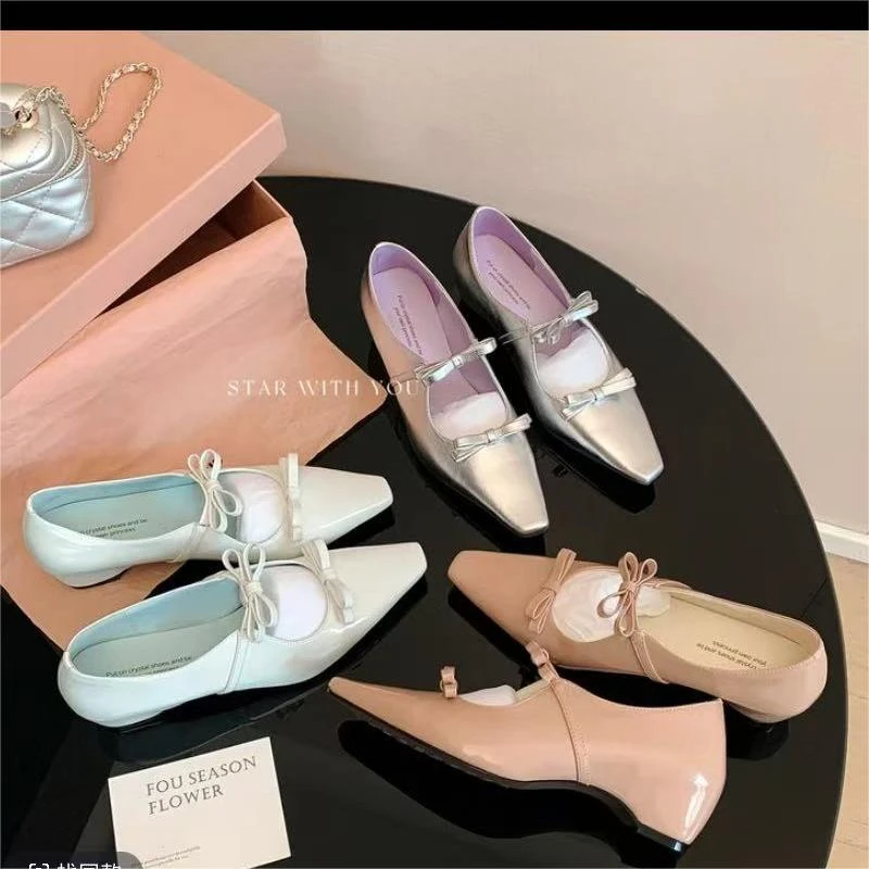 【STAR】玛丽珍法式气质温柔小众尖头百搭浅口粗跟单鞋