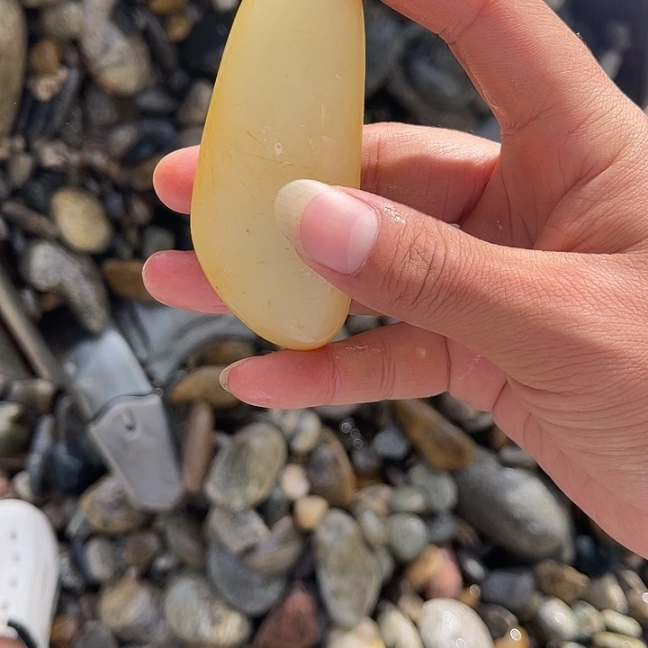 未镶嵌和田玉（糖玉）珠宝奇石