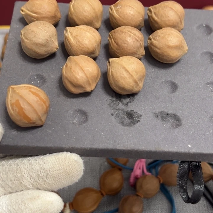 金***圈吊坠橄榄核梅林老树铁核2224