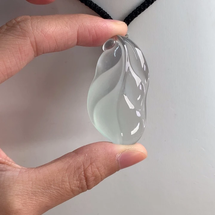 颈饰未镶嵌翡翠…..