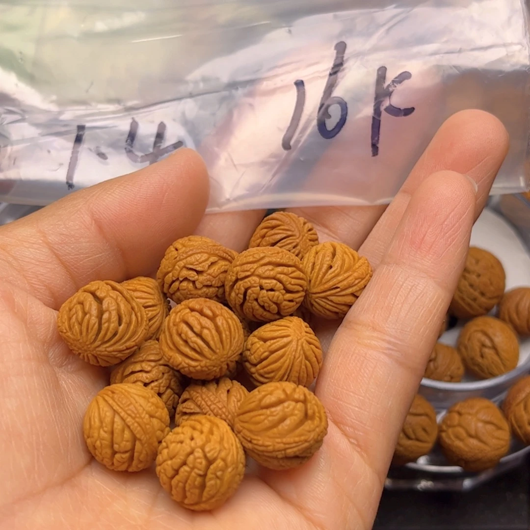 吊坠桃核龙纹桃核