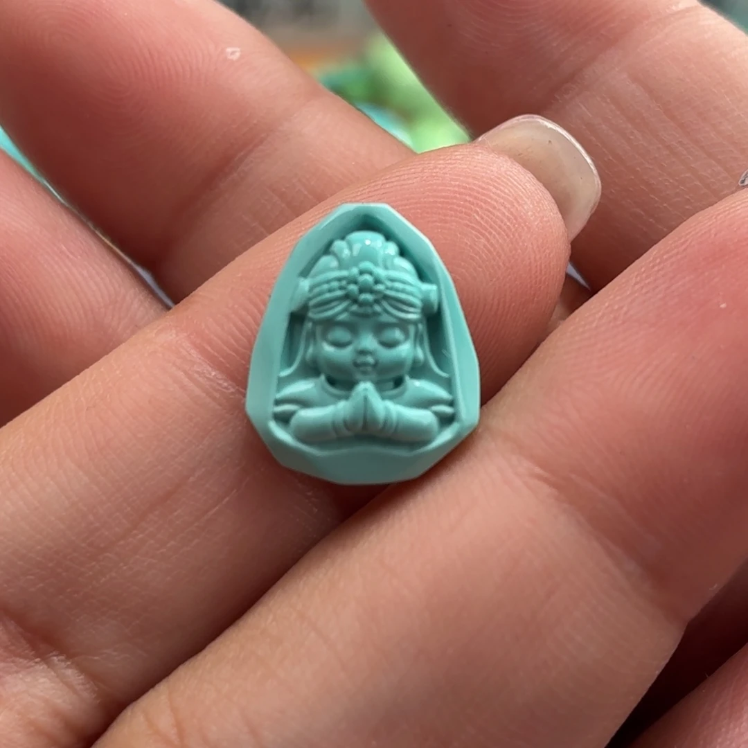 绿松石未镶嵌珠宝奇石