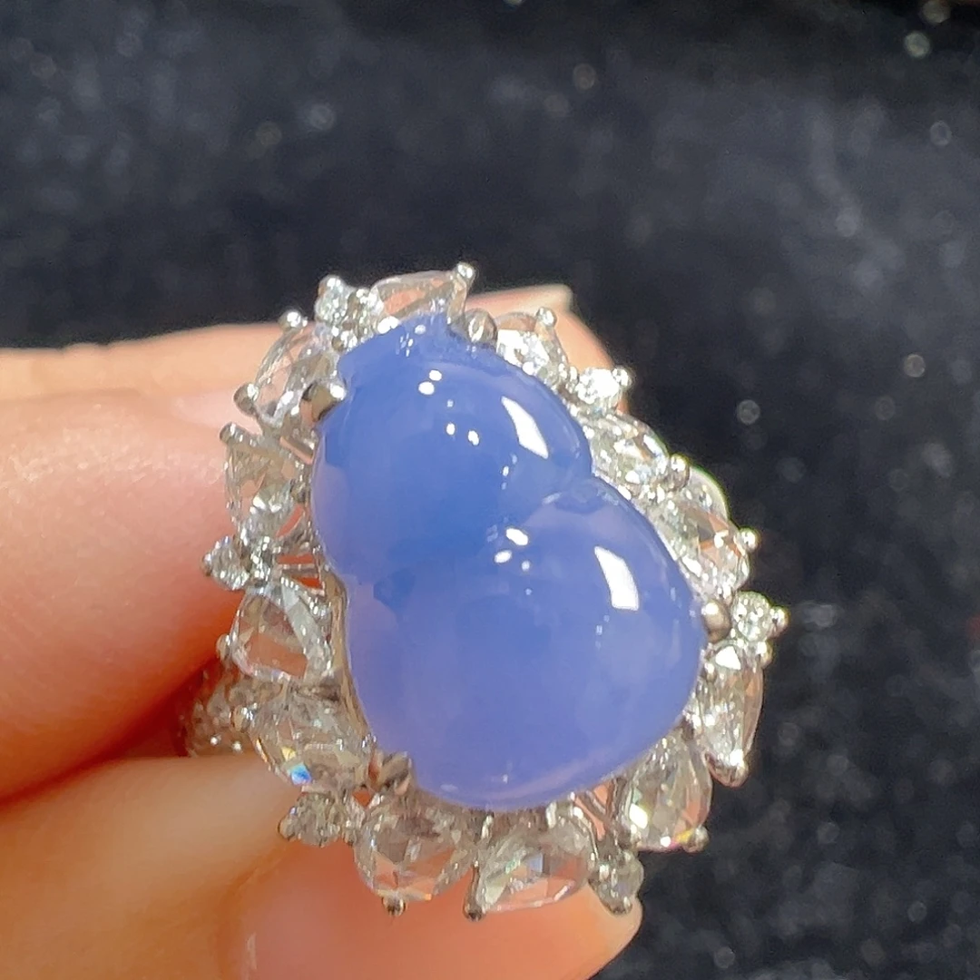 18K金镶嵌戒指翡翠