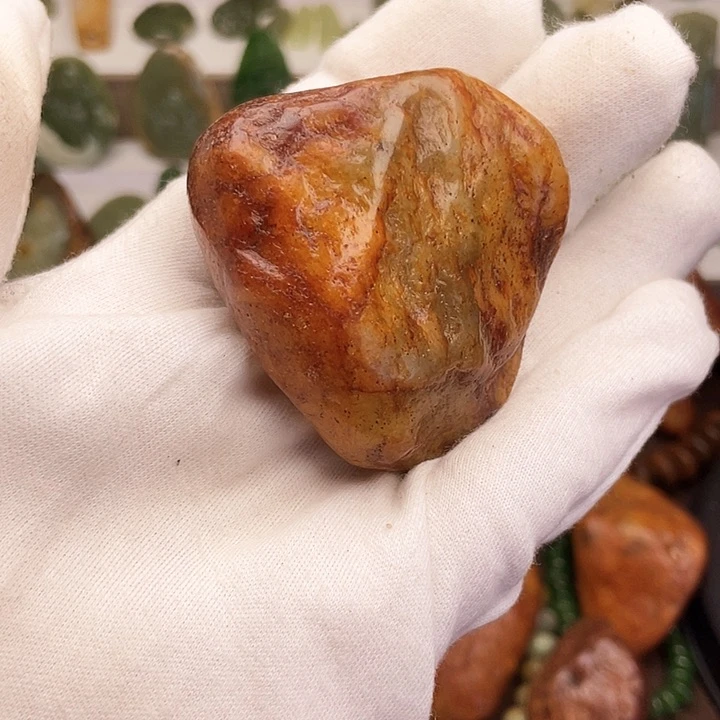 岫岩河磨玉（透闪石质玉）颈饰未镶嵌