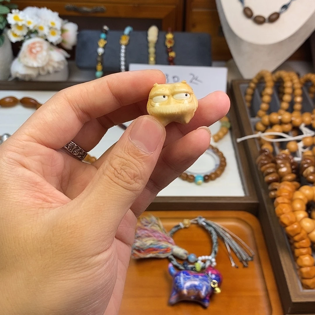 非洲檀香无事牌一个