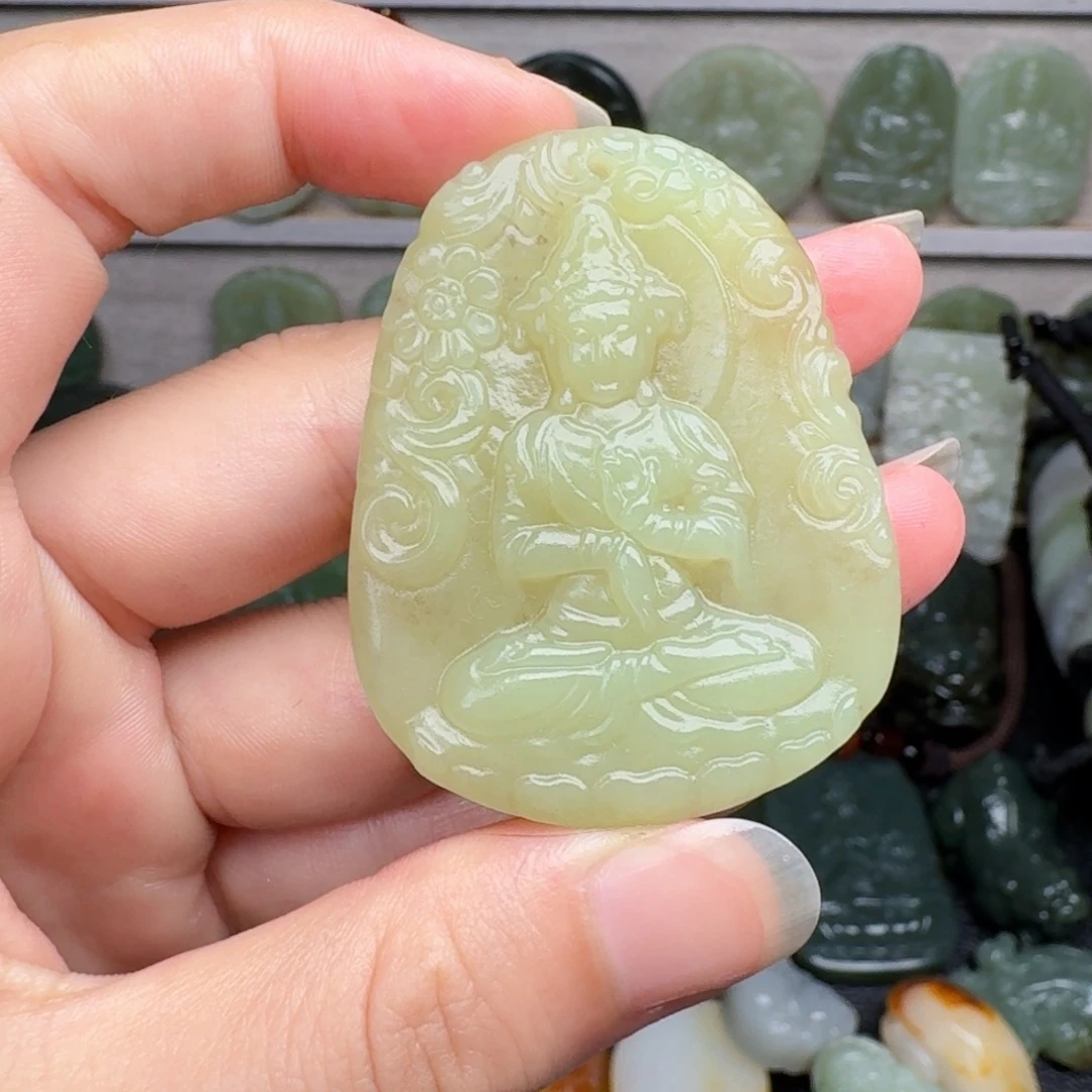和田玉未镶嵌颈饰