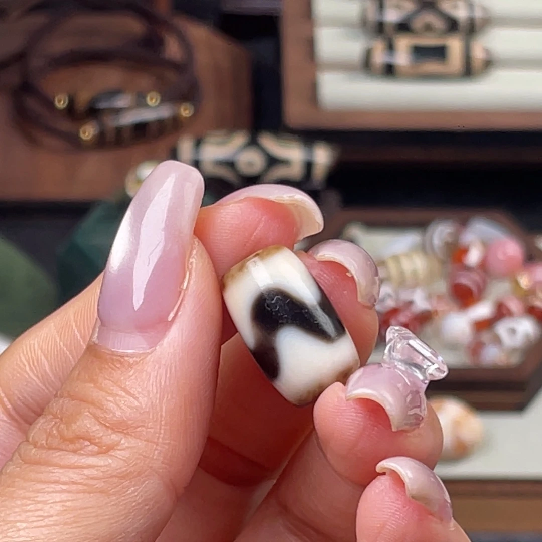 w***o玛瑙/玉髓未镶嵌珠宝半成品