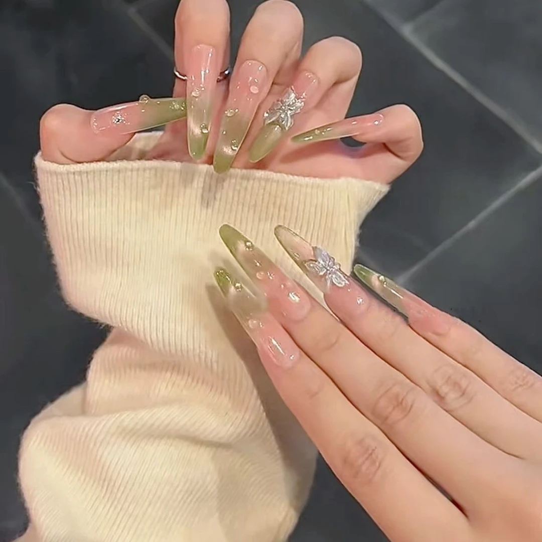 纯手工白色穿戴甲绿色福袋新款轻奢冰透百搭福袋美甲成品可拆卸