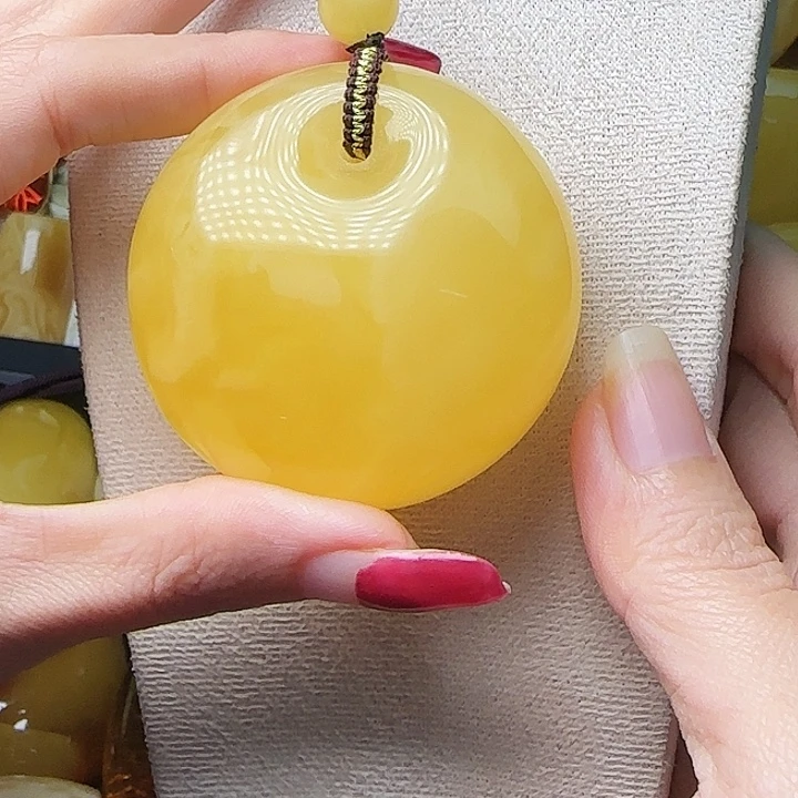 琥珀未镶嵌手链吊坠