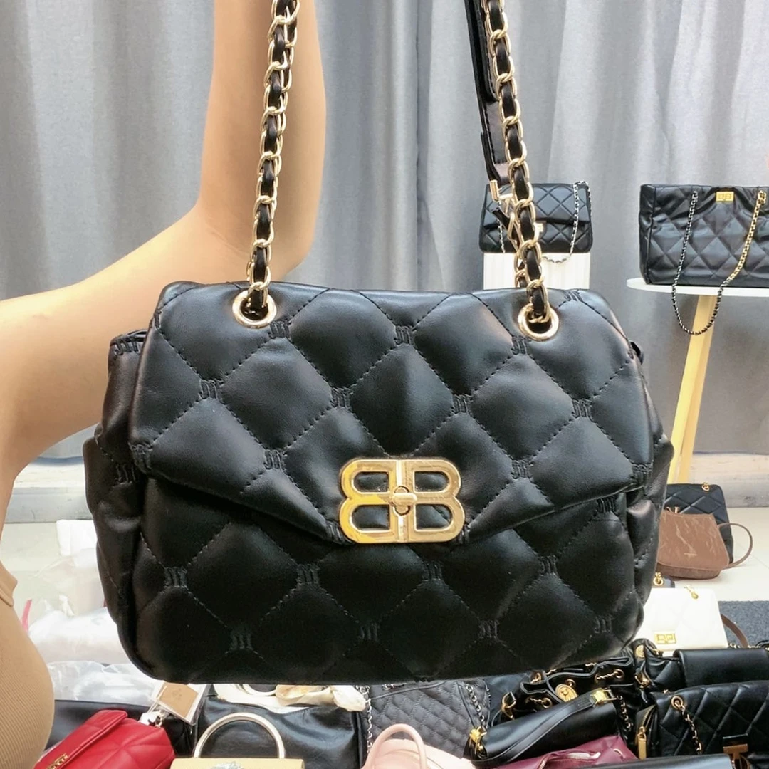 【闪购商品】羊皮（革）小***