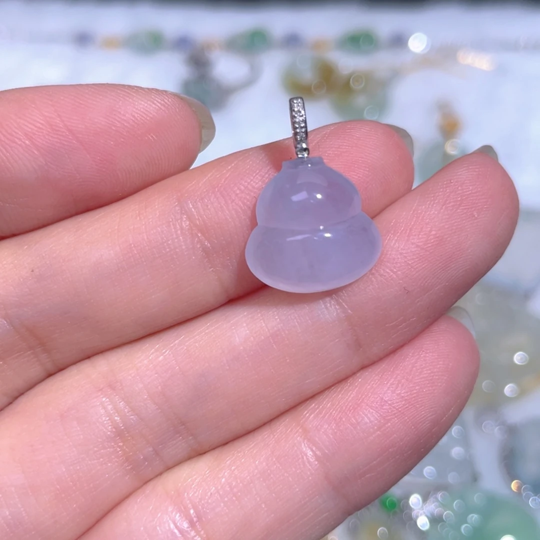 颈饰18K金镶嵌翡翠翡翠