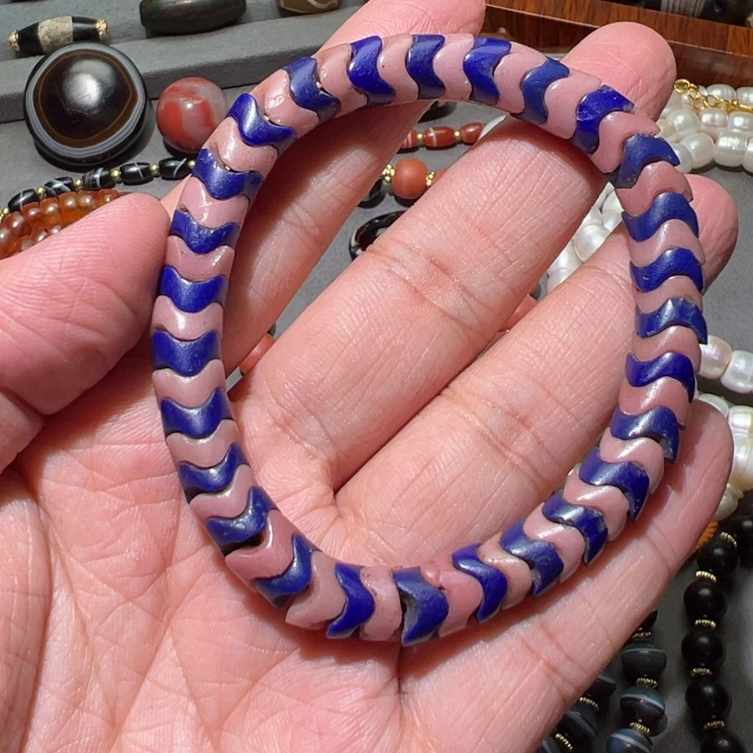 琉璃颈饰各种各样