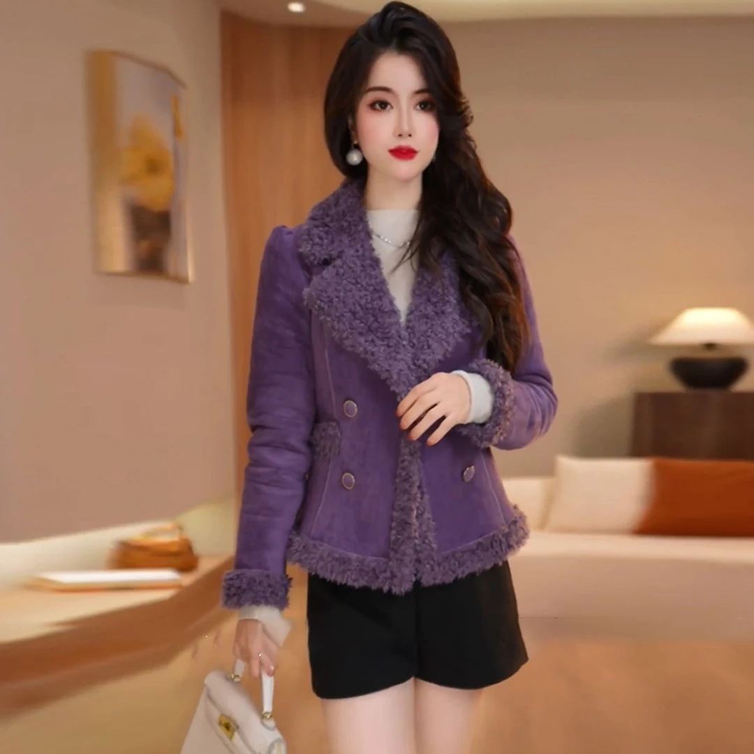 小香风皮毛一体短款外套女2025冬季新款妈妈装双排扣修身加厚上衣