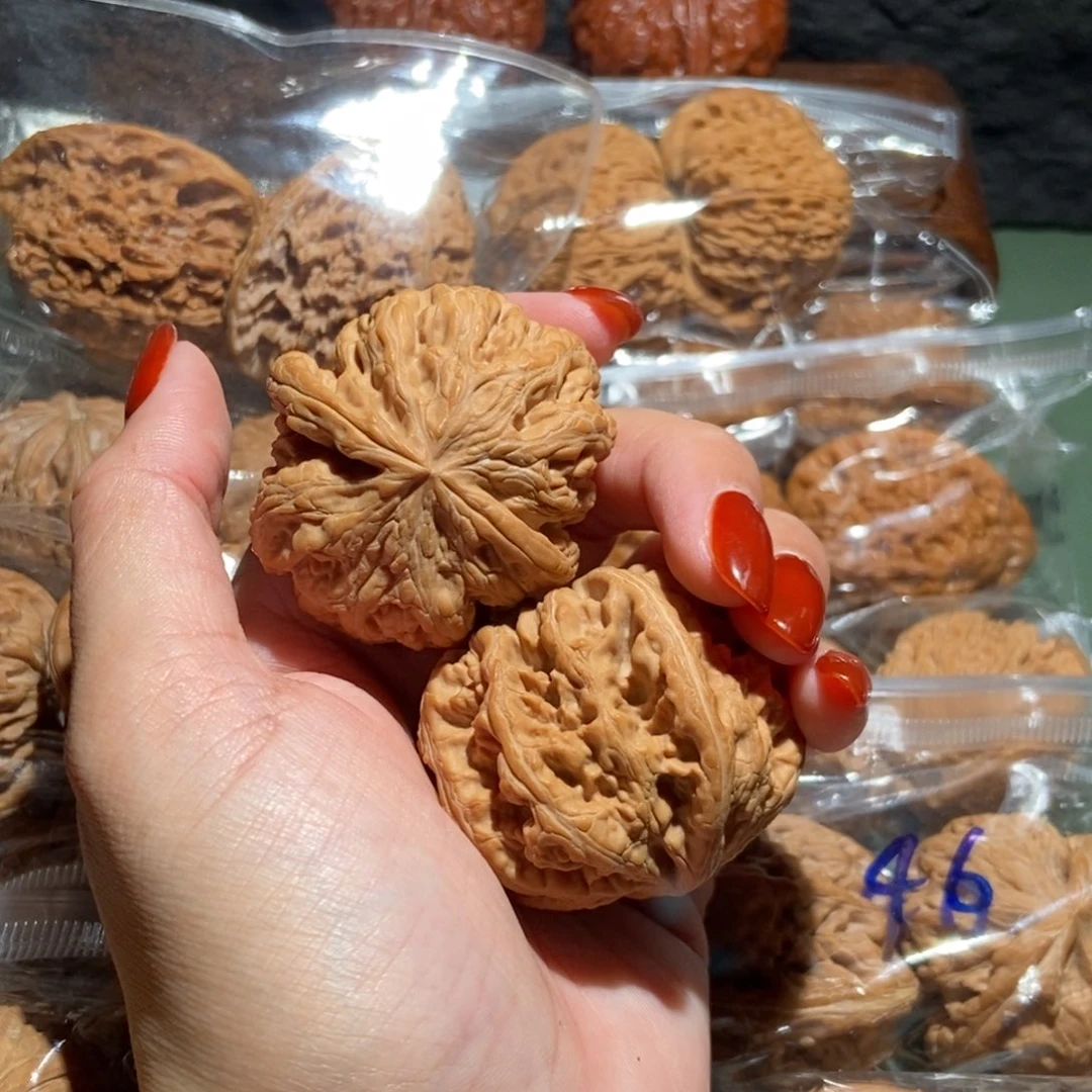 菠***包吊坠文玩核桃粗筋