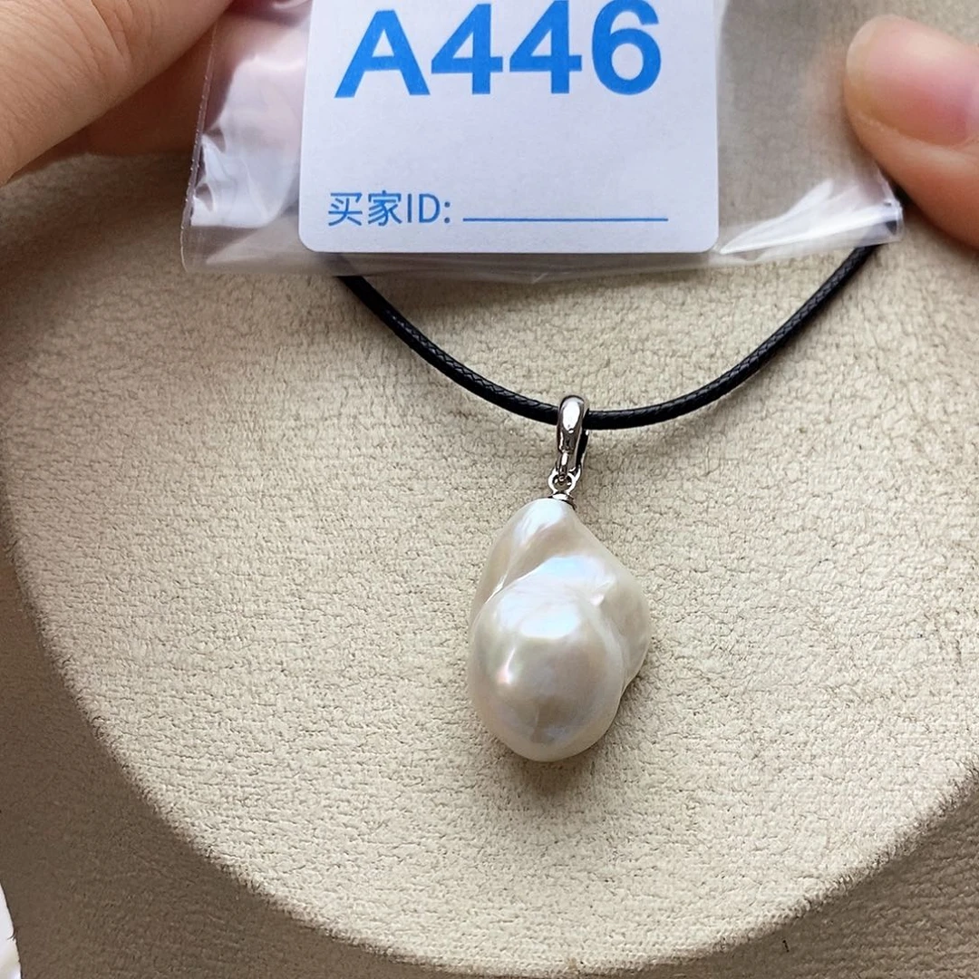 颈饰未镶嵌淡水珍珠