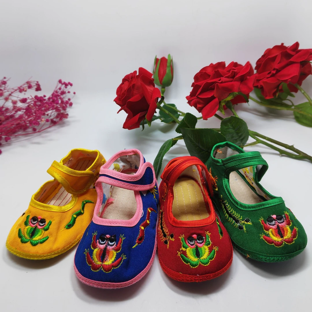 宝宝虎头鞋婴儿软底步前鞋舒适中国风五毒鞋0-10月男女虎头汉服鞋