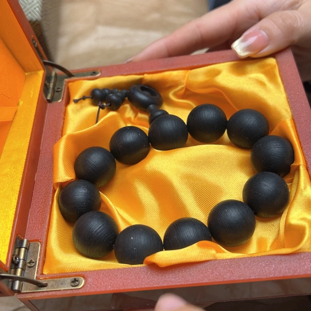 大叶紫檀（黑酸枝木类）