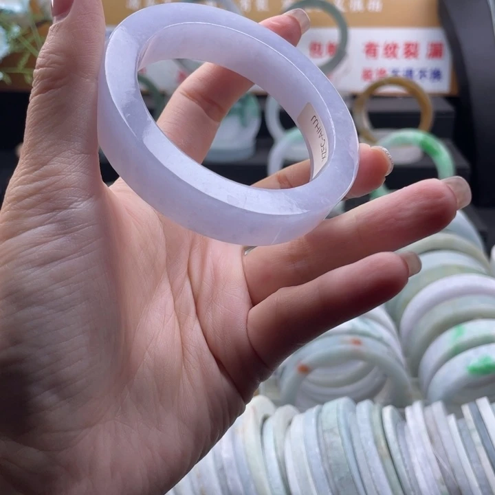 【闪购商品】未镶嵌手镯定制翡翠范****y