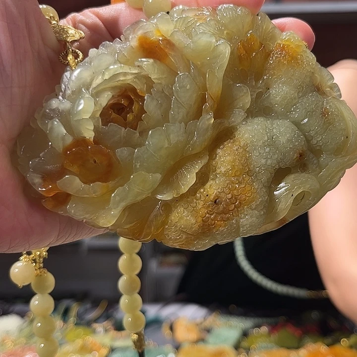 岫玉未镶嵌毛衣链