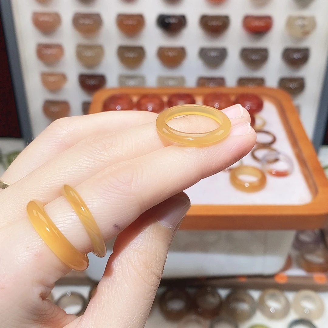 宫***美玛瑙/玉髓未镶嵌戒指港17