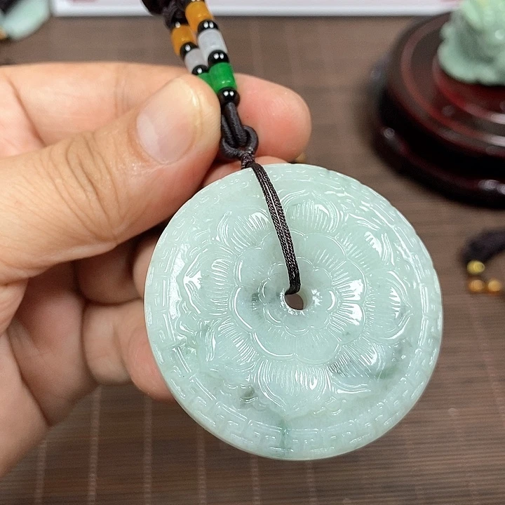 颈饰未镶嵌翡翠天然翡翠玉A货配证书