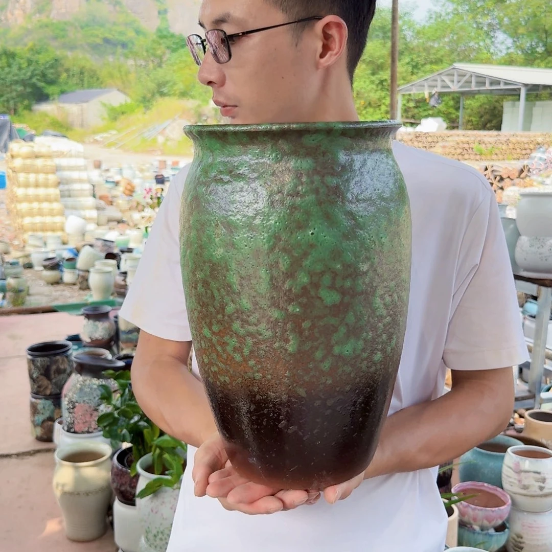 紫砂花盆口20高33（一个老庄牛油果