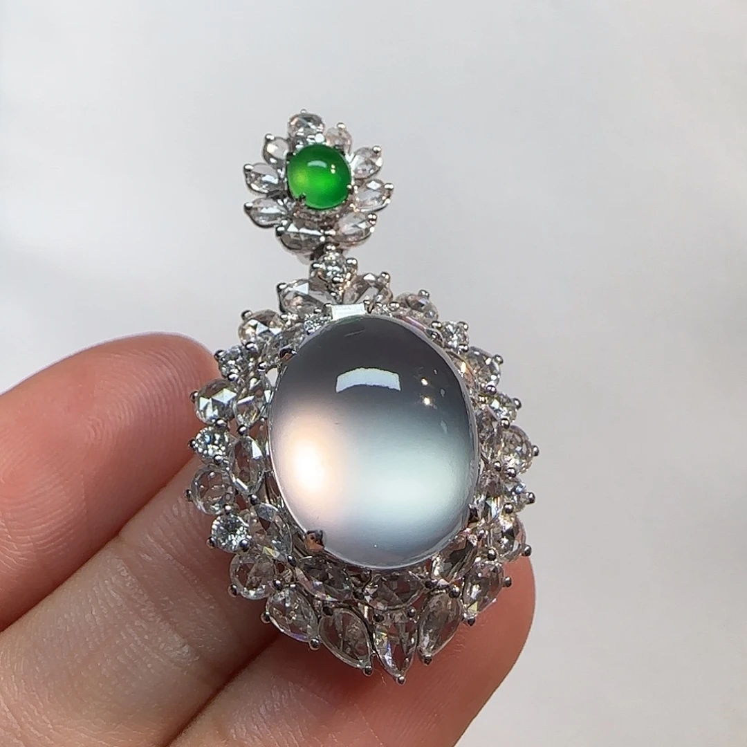 翡翠18K金镶嵌吊坠(不含链)蛋面