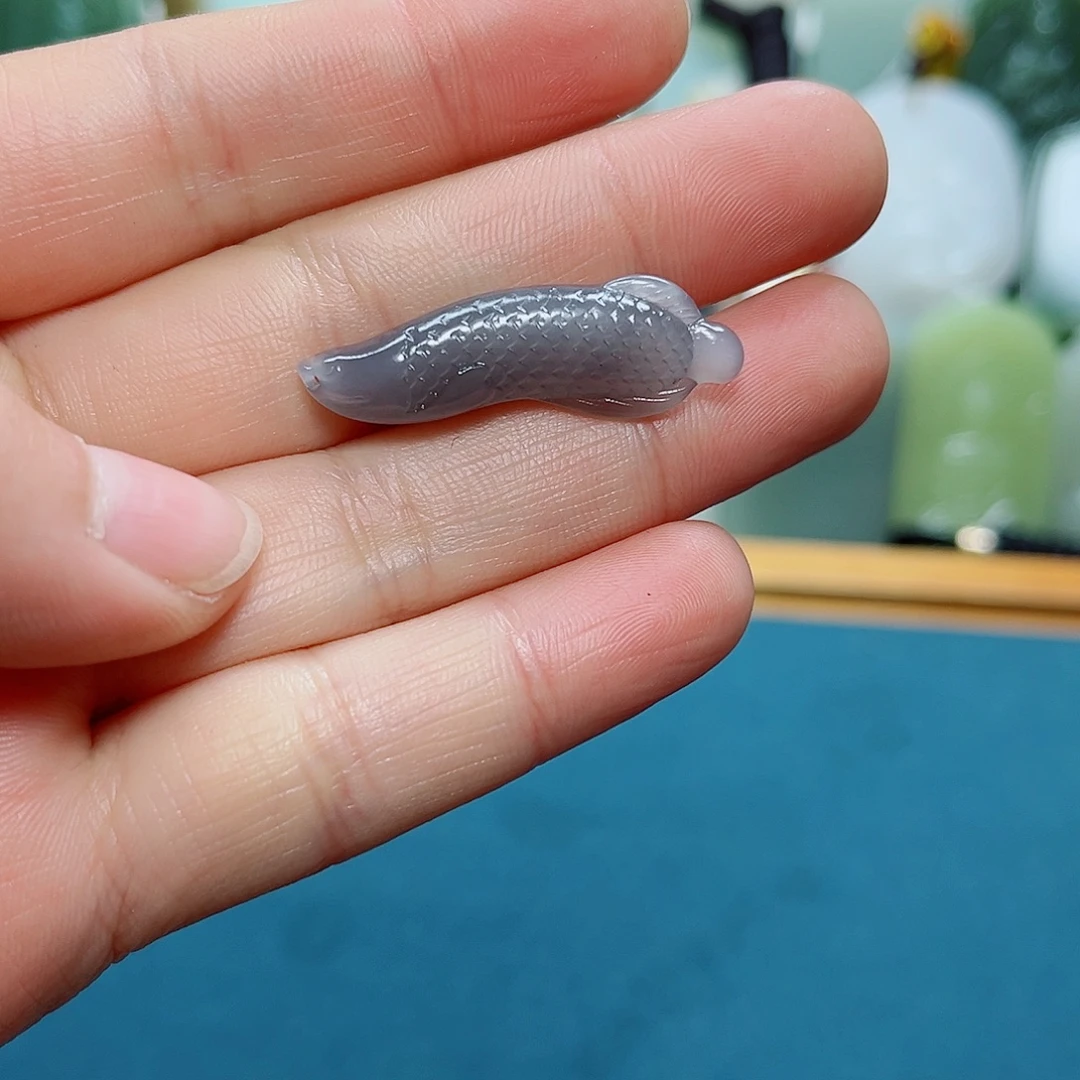 逗****和田玉未镶嵌颈饰