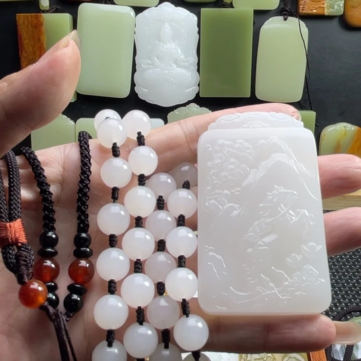 小***哥新疆昆仑山料生肖马