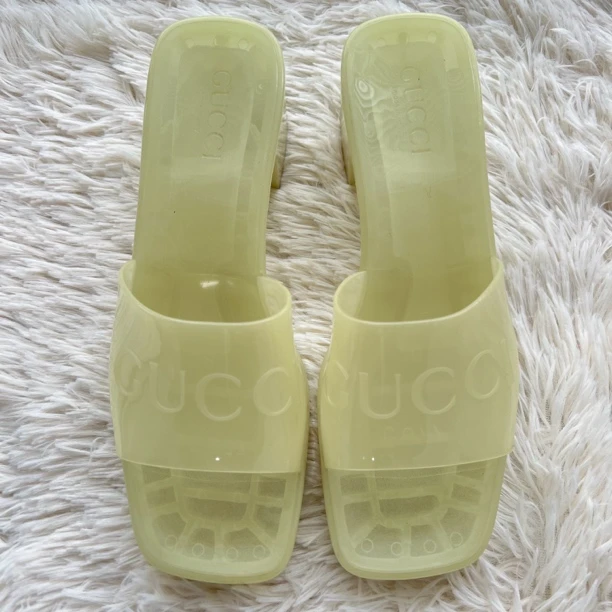 99新 GUCCI/古驰 Logo压纹 水晶拖鞋 38码 公价4K h045