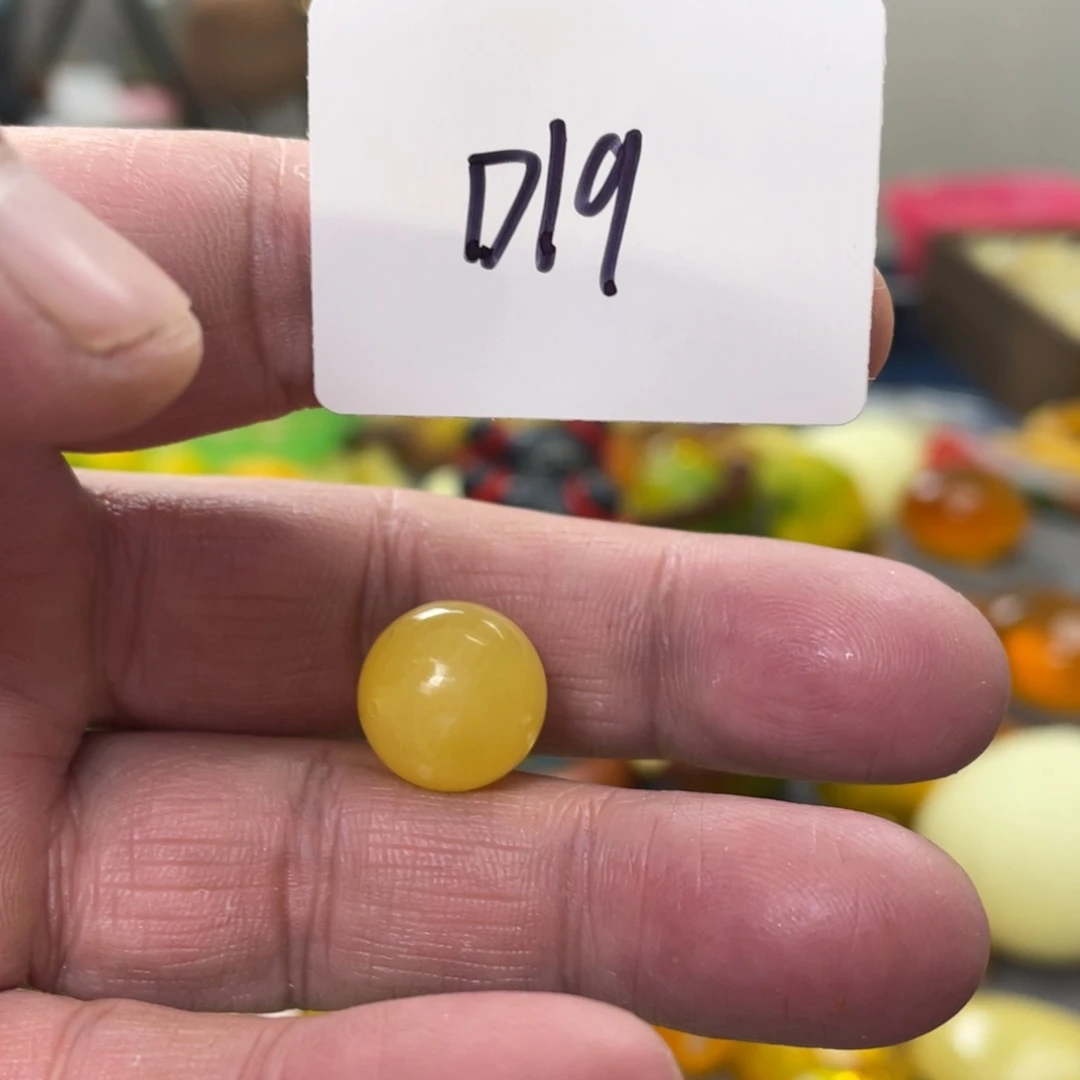 手链琥珀未镶嵌多样性发，发其中一件