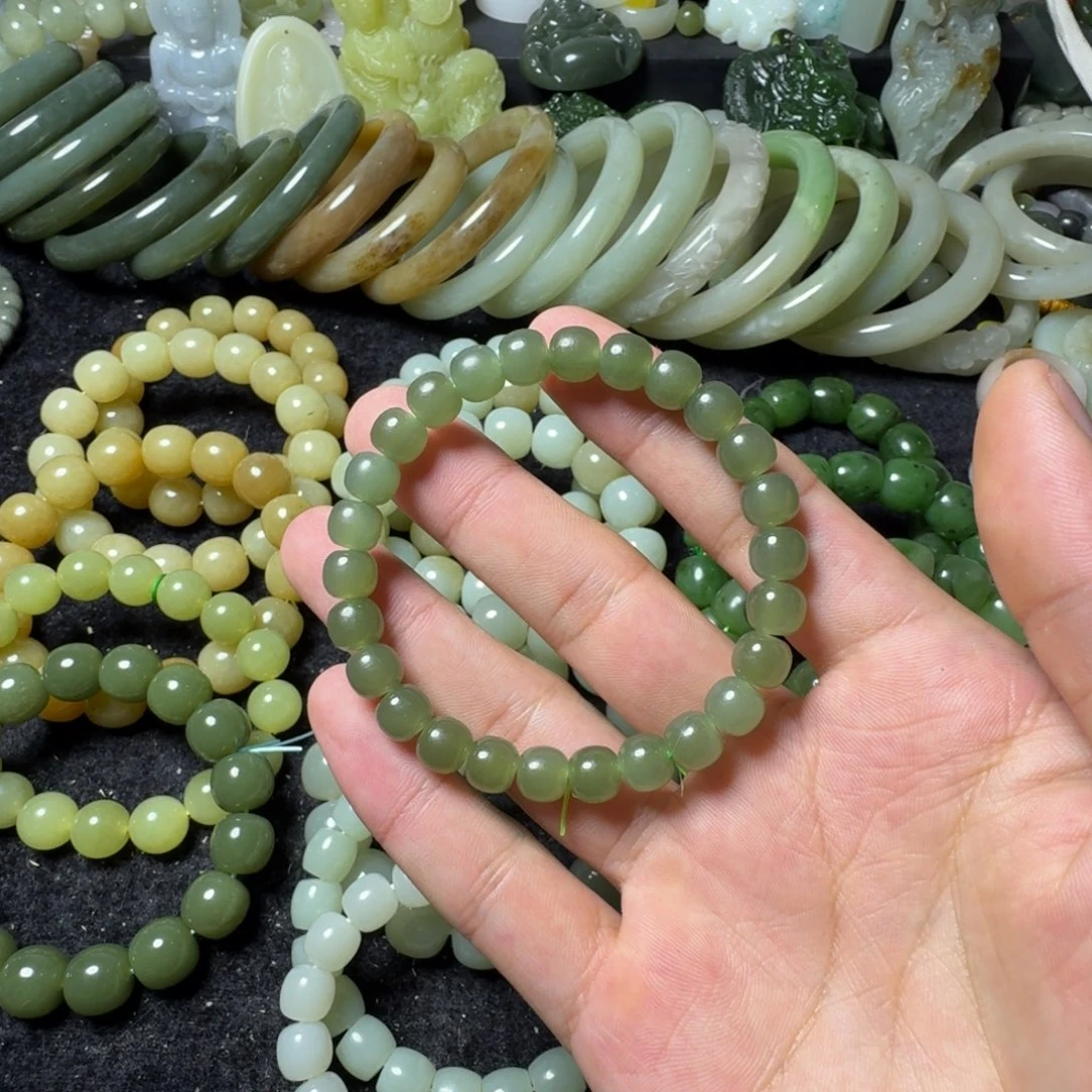 和田玉未镶嵌手串