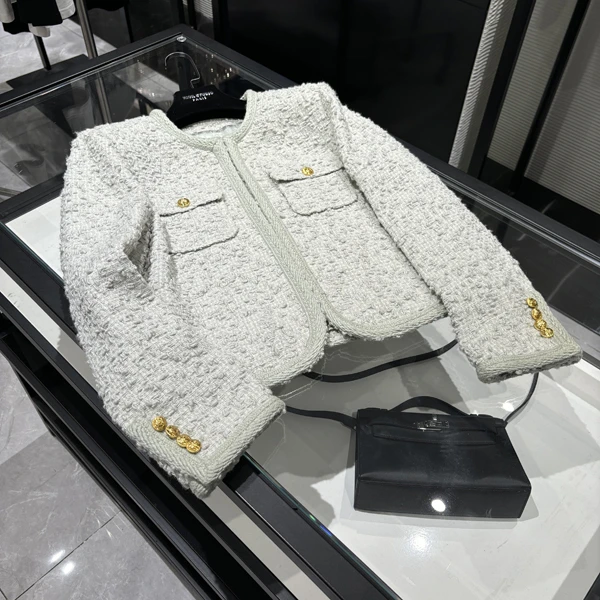 25年春装新款女装 法式轻奢薄荷绿粗花呢双口袋长袖女外套-W025