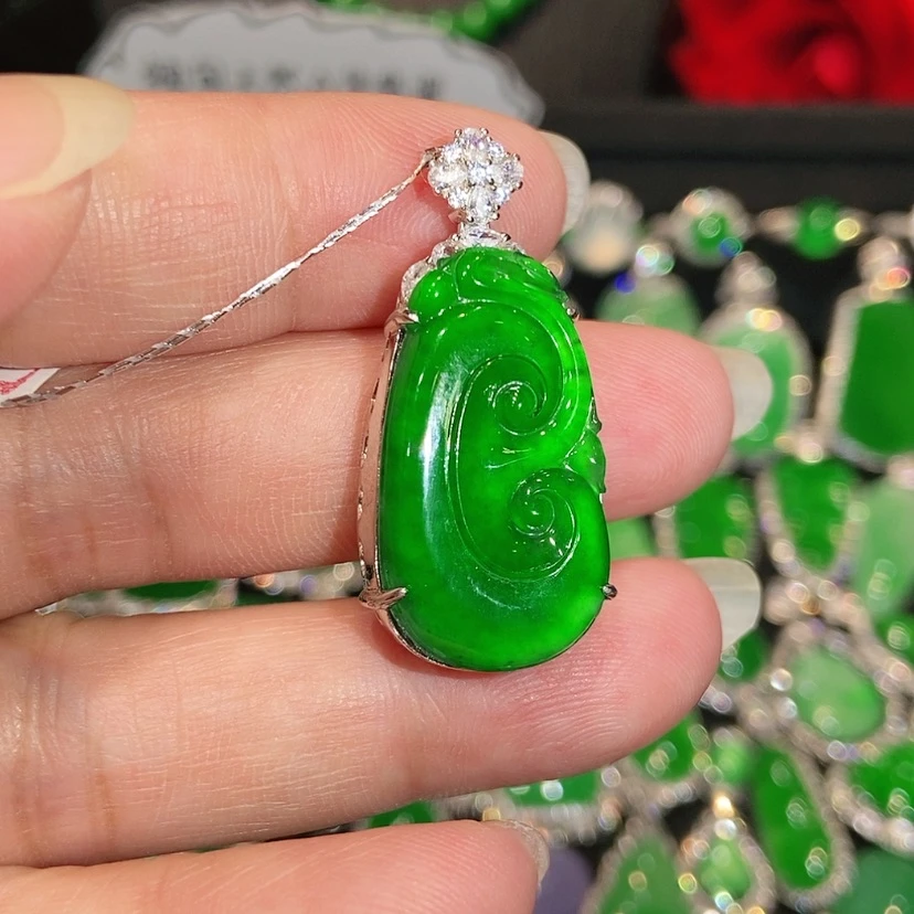 【闪购商品】颈饰未镶嵌翡翠天然翡翠