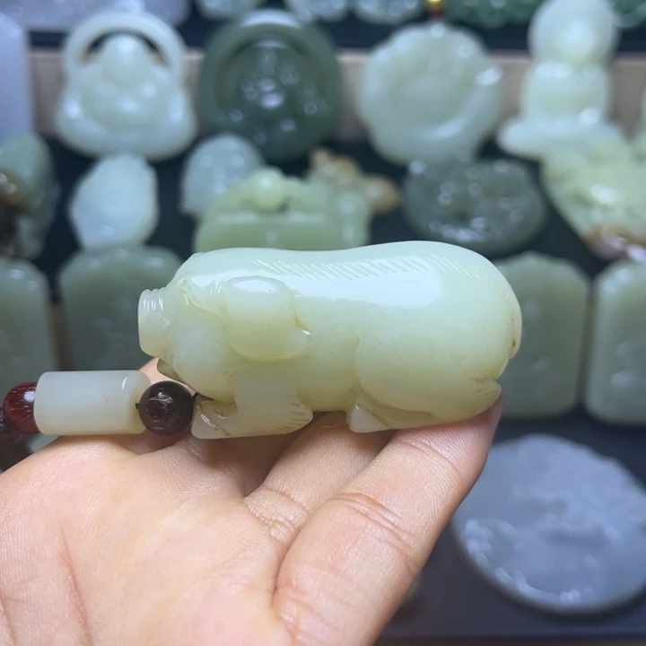 和田玉未镶嵌颈饰