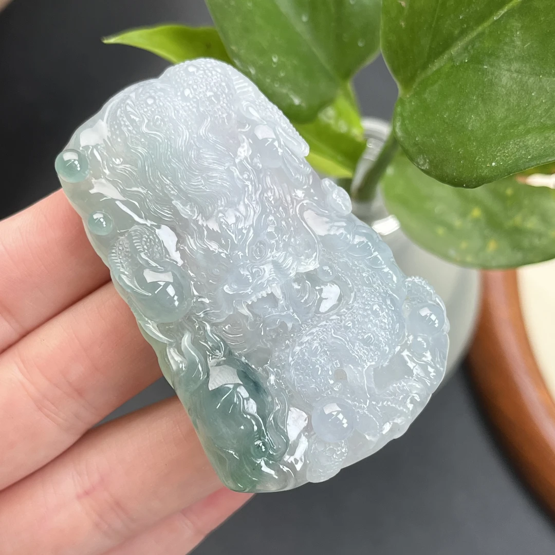 天然缅甸翡翠A货冰种飘蓝花龙牌神龙护主翡翠方牌吊坠玉吊坠