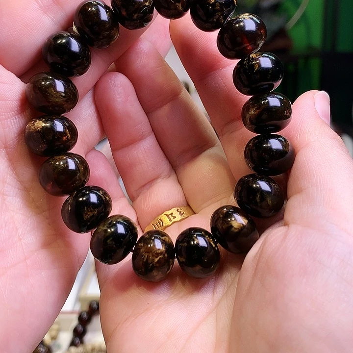 琥珀未镶嵌裸石抚顺琥珀