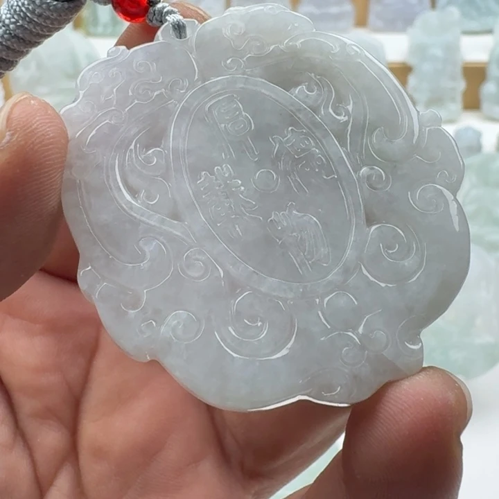 爱***朱翡翠未镶嵌颈饰天然缅甸A货翡翠