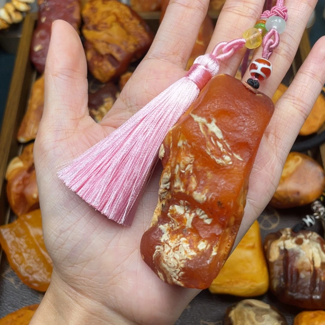 琥珀未镶嵌珠宝奇石