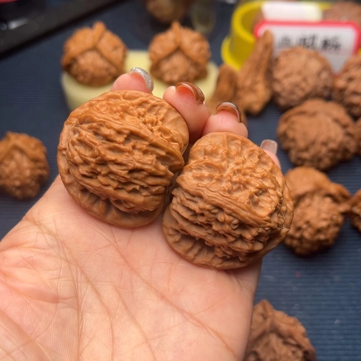 文玩核桃吊坠39白狮子全品