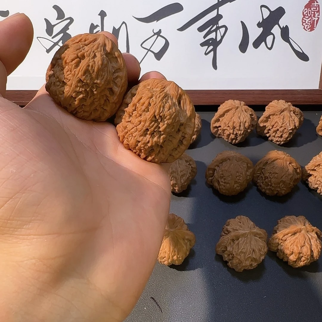 宁***臣吊坠桃核核桃核桃的