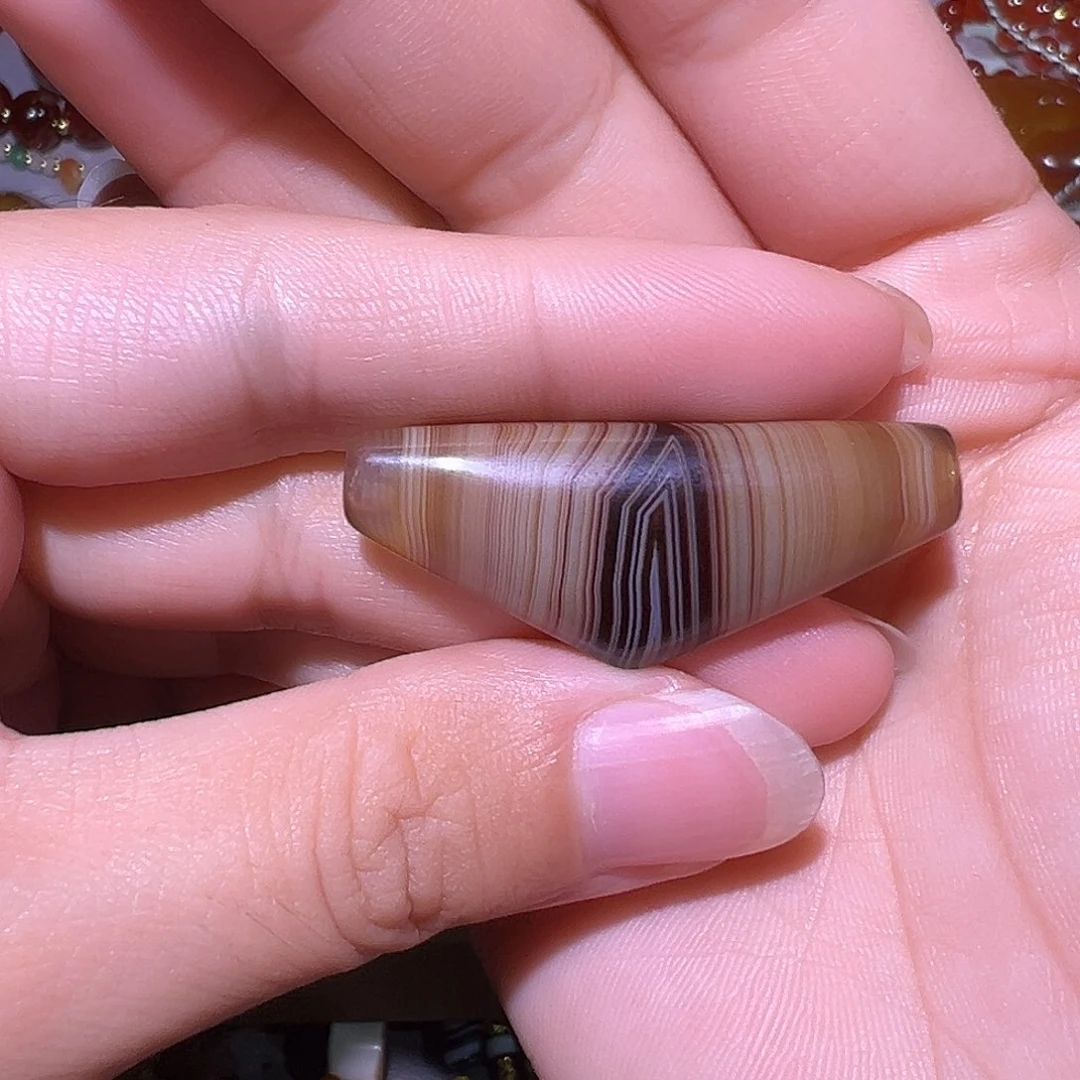 青***水玛瑙/玉髓未镶嵌珠宝半成品