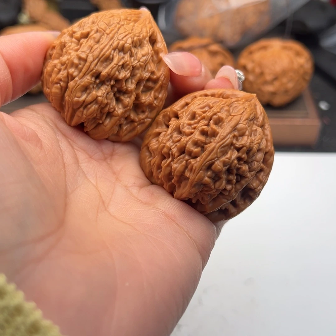 文玩核桃把件虎头王40