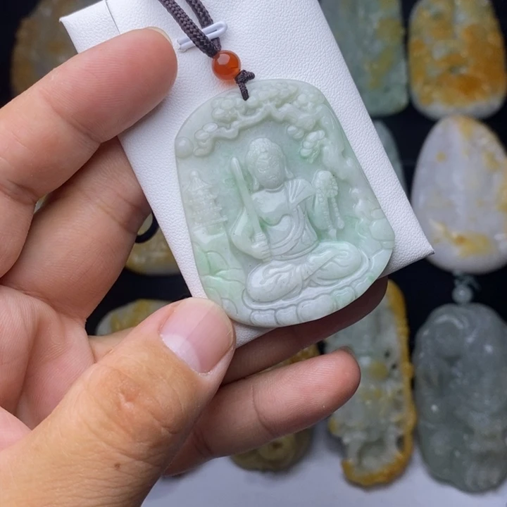 翡翠未镶嵌颈饰小*音翡翠