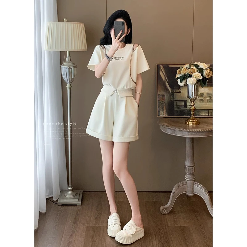 时尚休闲运动套装女夏季2025新款显瘦百搭露肩短袖短裤套装两件套