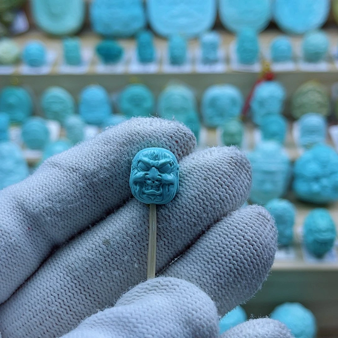 绿松石未镶嵌珠宝奇石