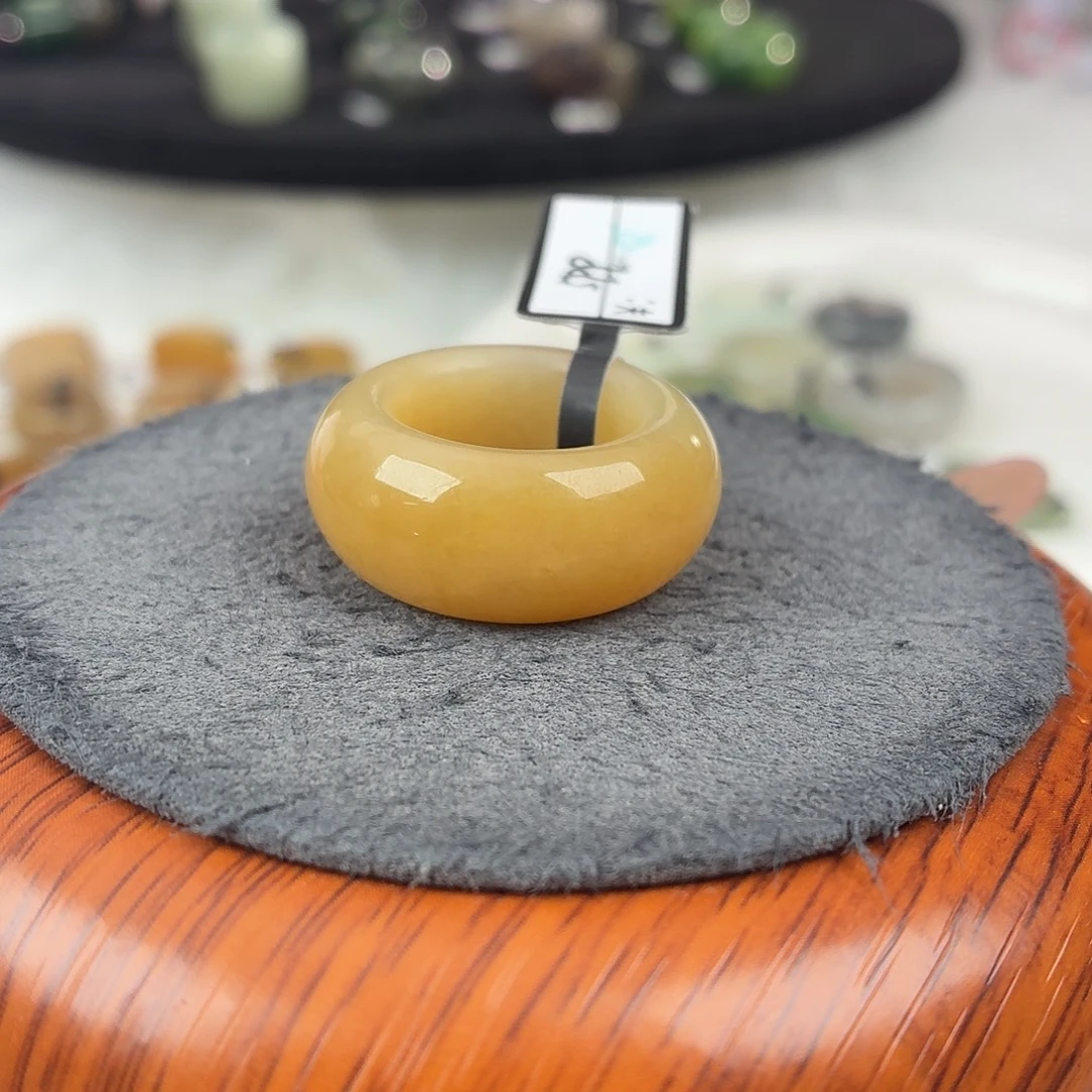 和田玉未镶嵌戒指b42糖白渐变甜甜圈17.3