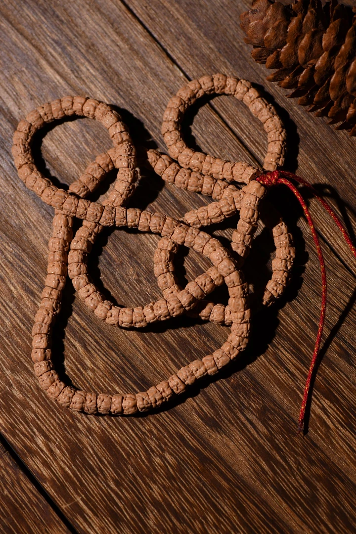 【凯撒甄选】精工藏式佛手大肠108长串