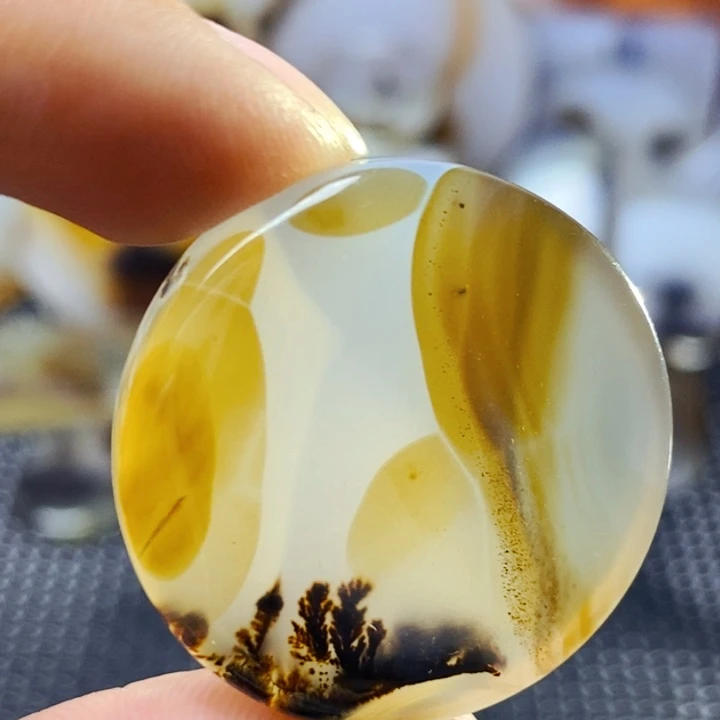 玛瑙/玉髓未镶嵌珠宝半成品