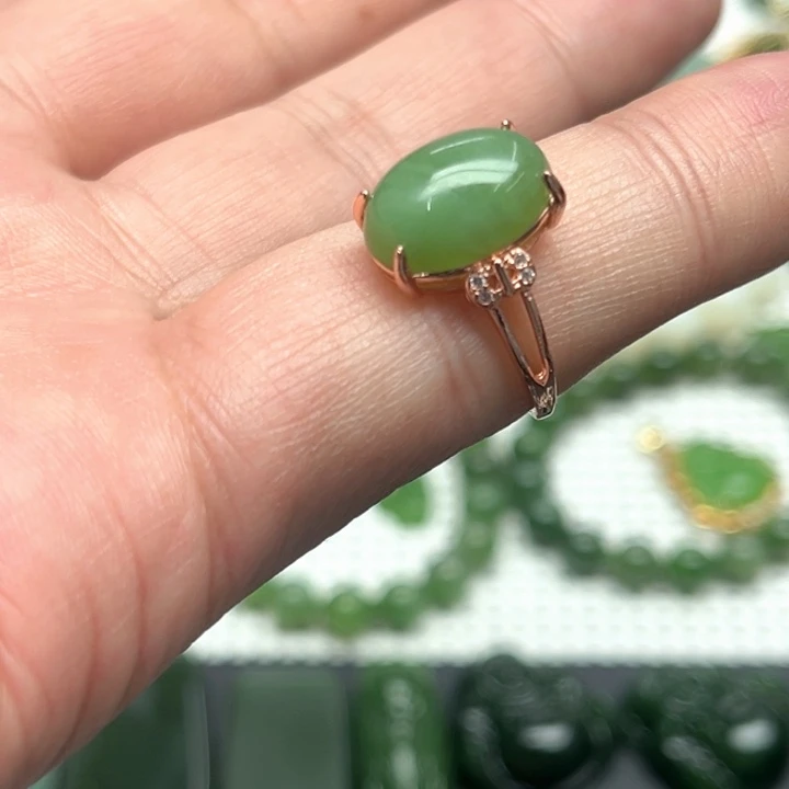 和田玉（碧玉）戒指未镶嵌